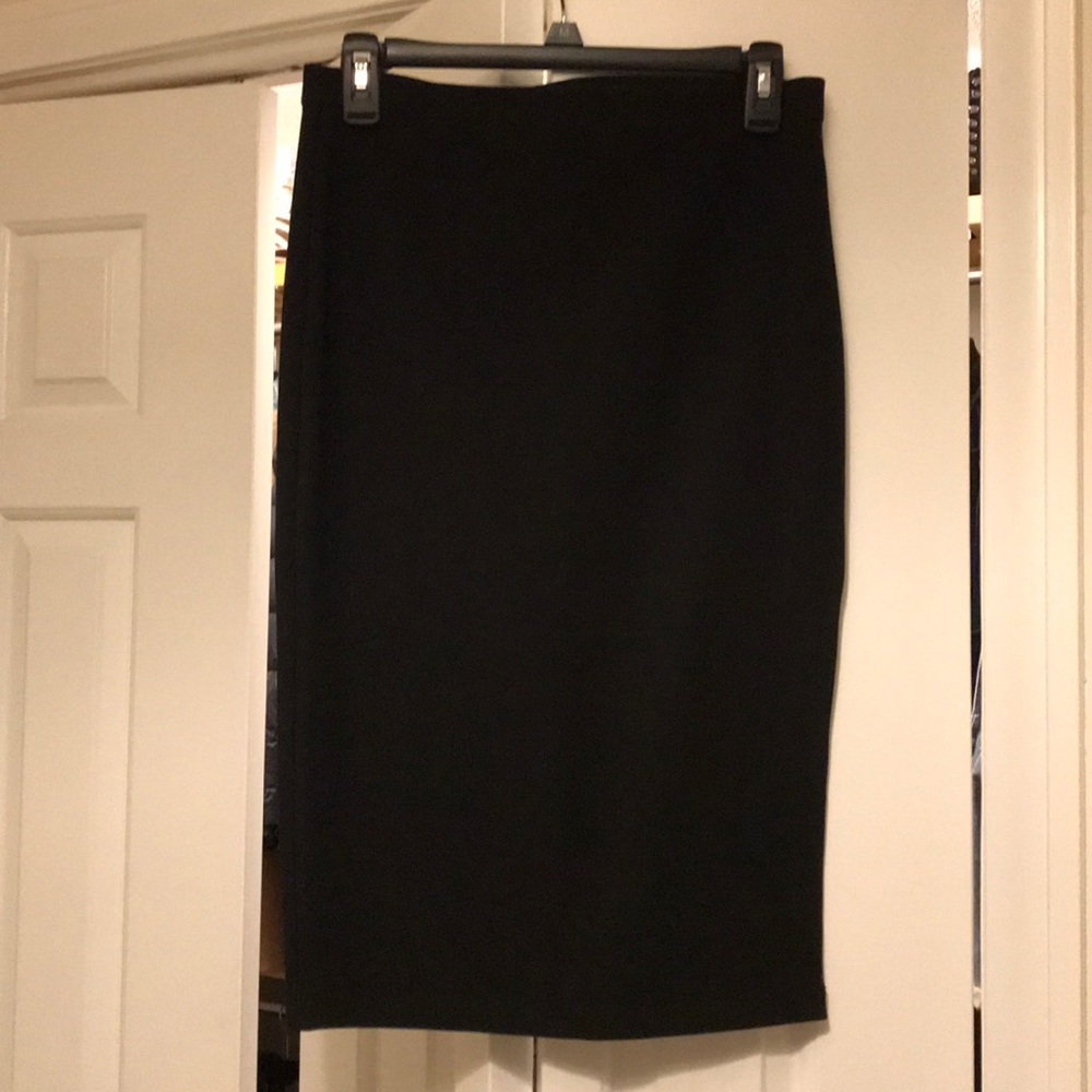Forever 21 black skirt